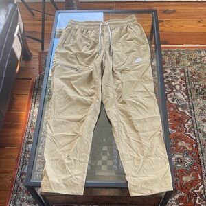 Nike Men's Club Woven